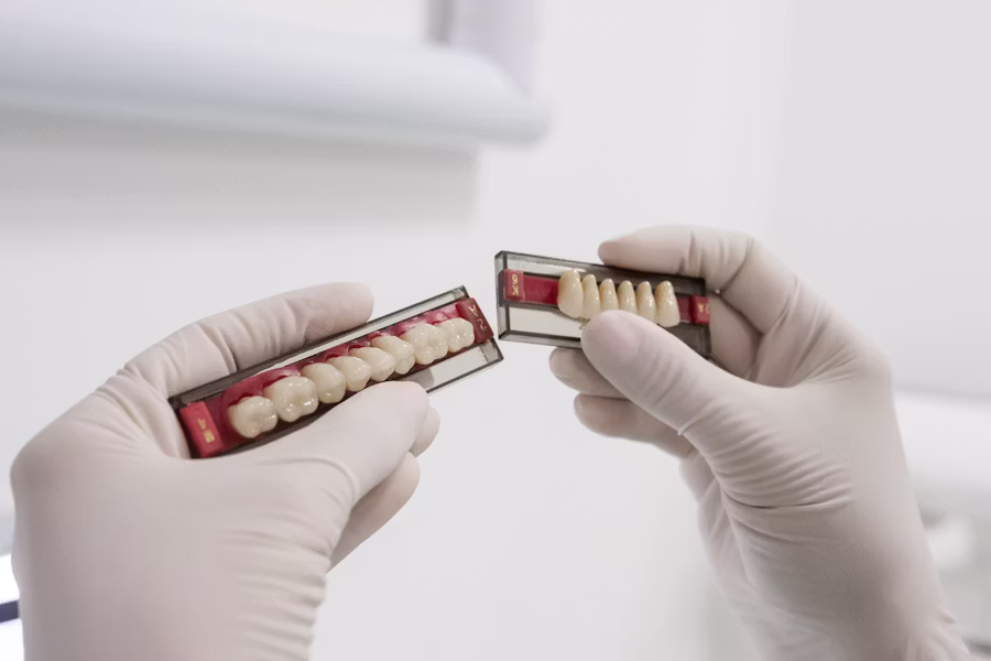 Cura dell'impianto dentale — Studio Dentistico Zaccarelli